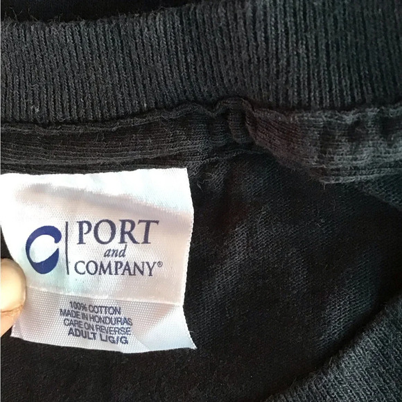 Port and company T-shirt size large ( box C ) - Picture 4 of 4